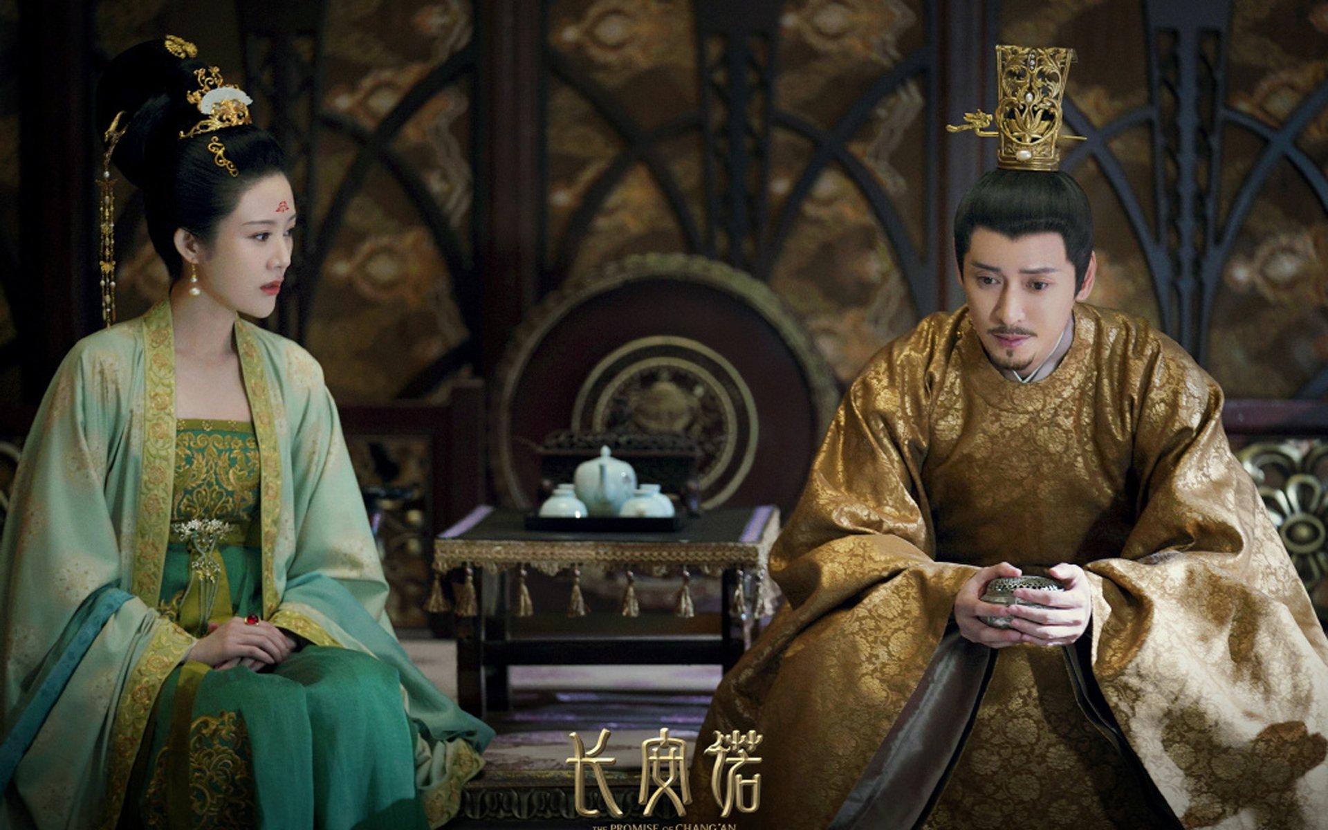 德甲推崇战术创新，精彩比赛不断，亮点纷呈，德甲榜首大战