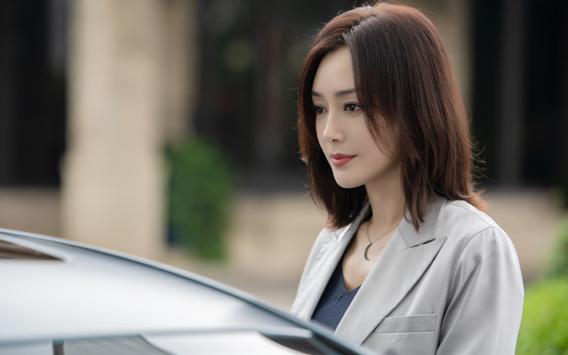 LEYU乐鱼体育官方网站-特色天空绳索攀爬，勇者在悬崖间飞跃