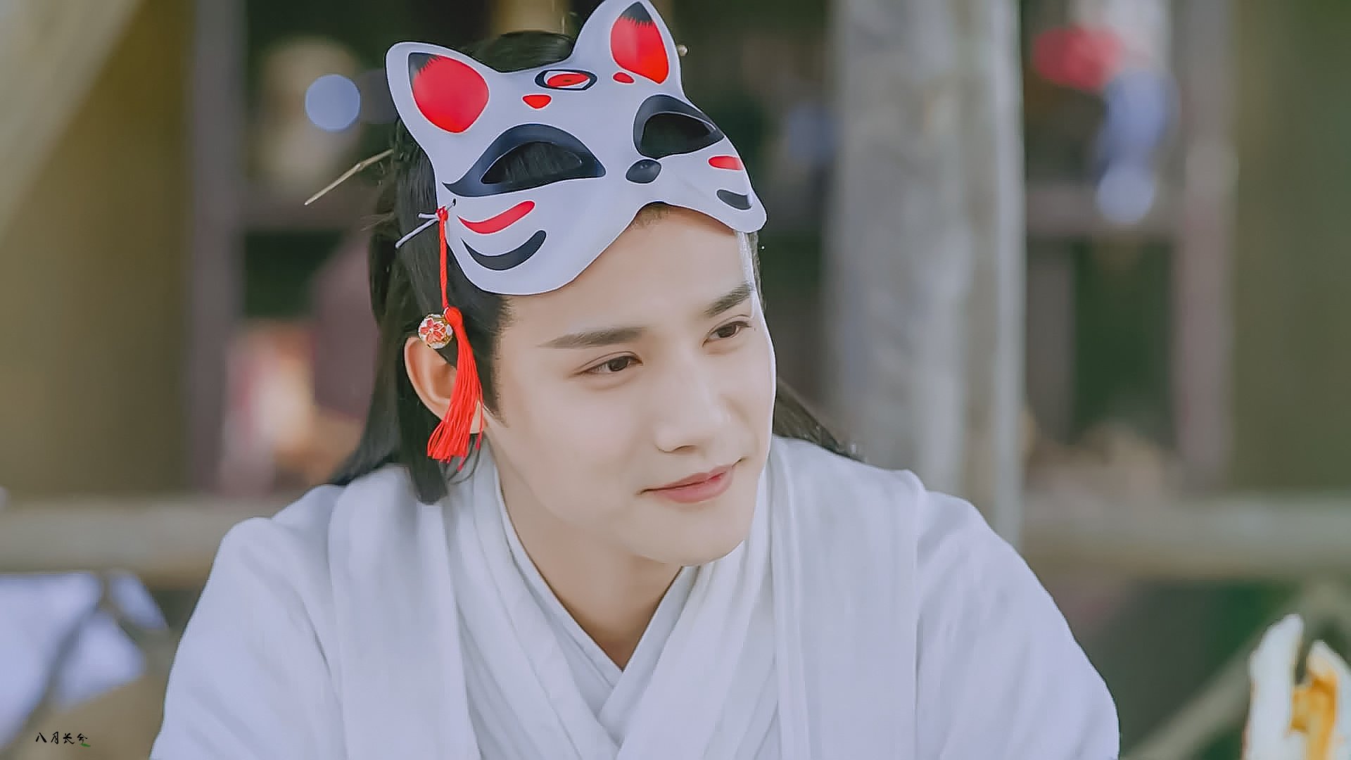 西班牙成功举办国际马术大奖赛，吸引全球顶级骑手参赛。，西班牙骑术学校