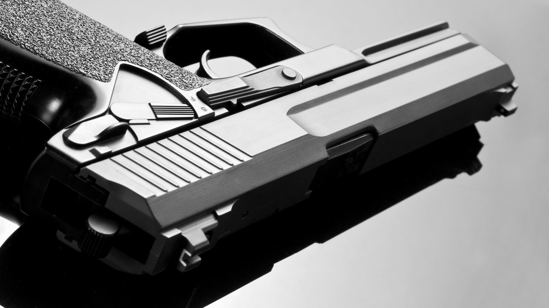 西班牙德比大战:豪门对决点燃赛场激情,西班牙足球德比