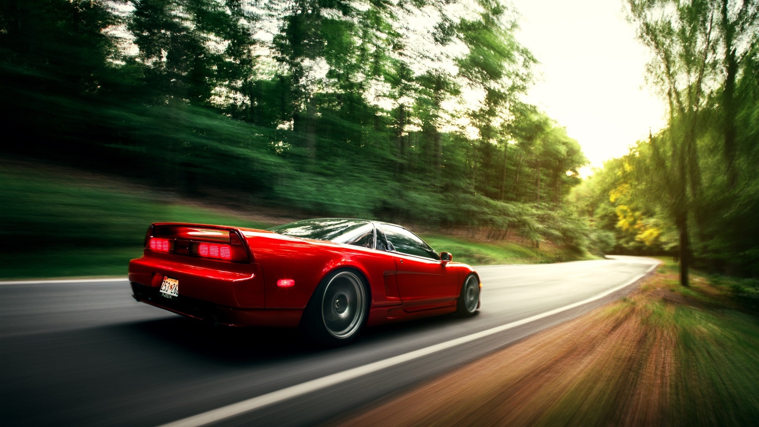 墨西哥骑手卡洛斯·汉克在巴黎奥运会上首次亮相即夺得障碍赛银牌，表现出色。