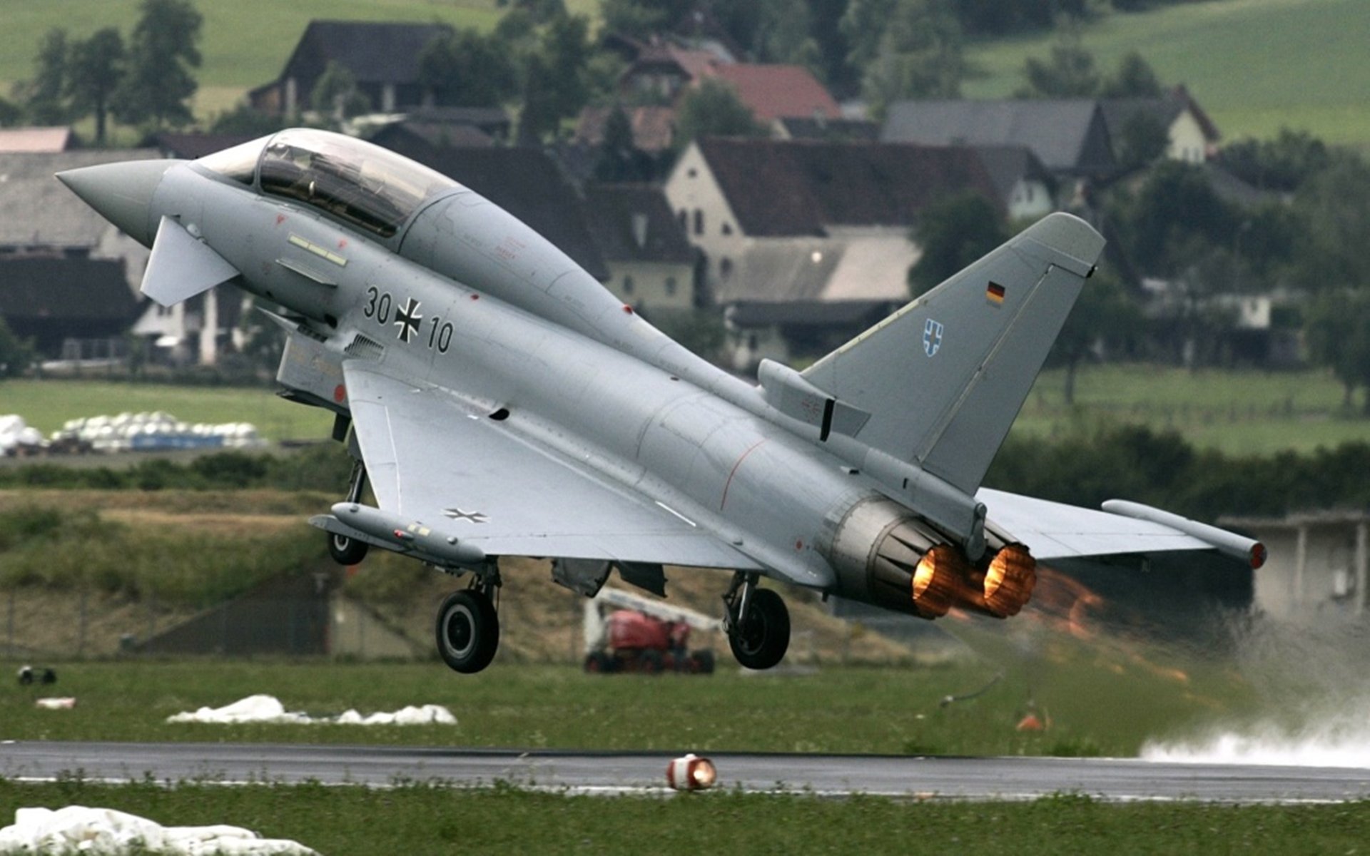 leyu乐鱼体育综合-法甲蓝血豪门：战术革新引领潮流，蓝血大牌