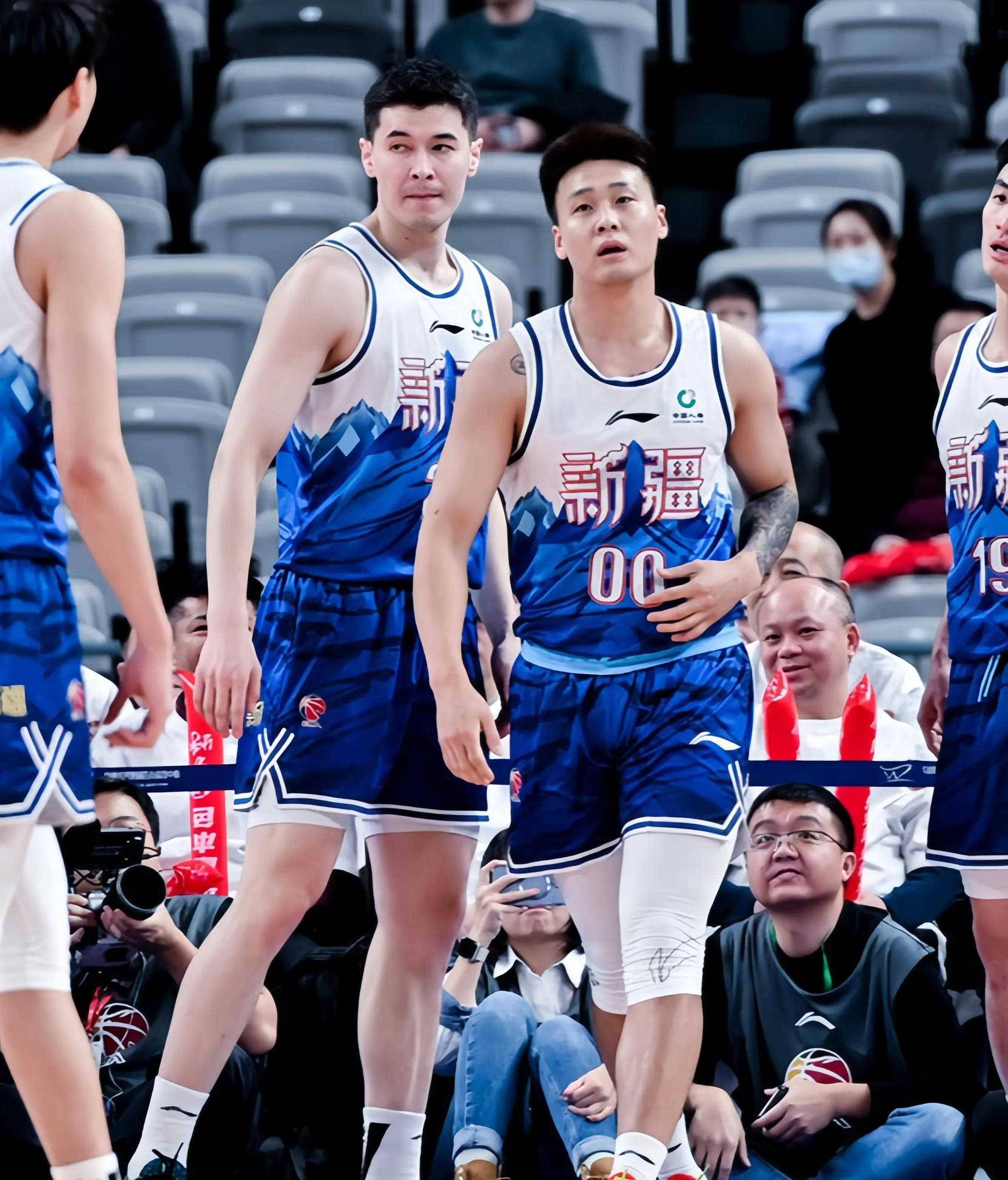 乐鱼体育：CBA球队新赛季备战：引援、训练与战术调整的简单介绍