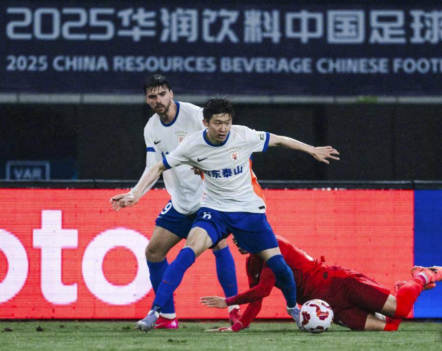 乐鱼体育:中超联赛开赛在即：各队备战情况如何？新赛季有哪些看点？的简单介绍