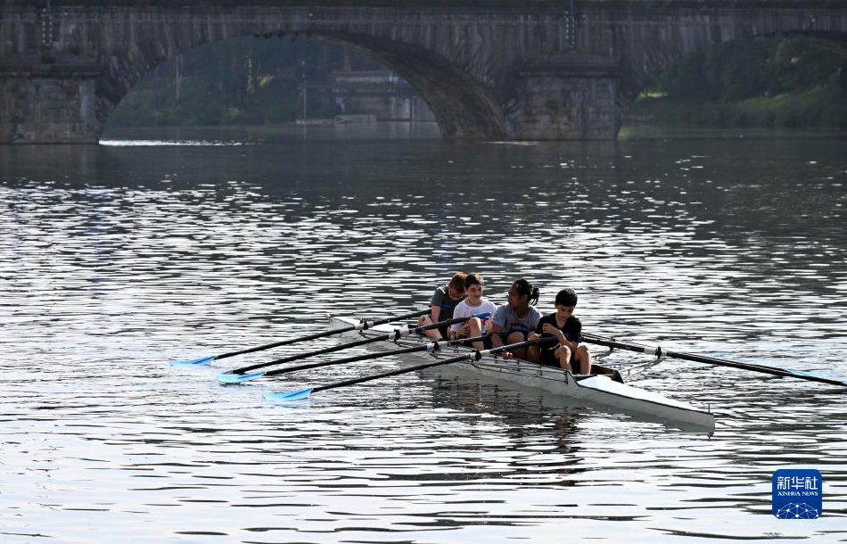 包含乐鱼体育:体育改革，激发体育发展活力的词条