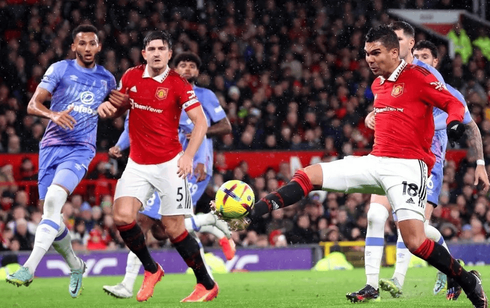 包含乐鱼体育：意甲切沃的进攻风格备受瞩目的词条