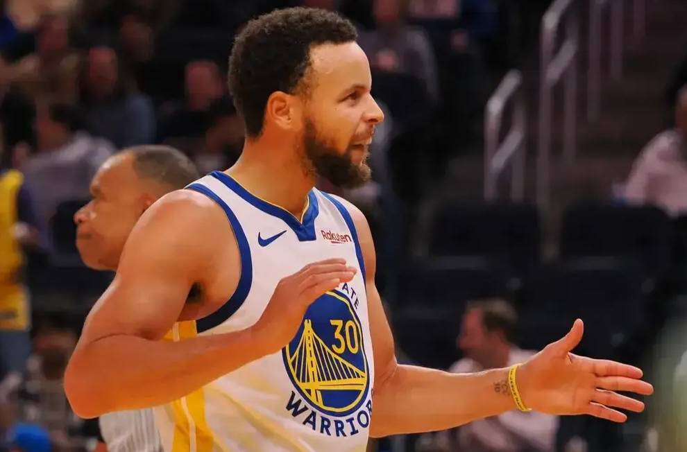 关于乐鱼体育：勇士队战术调整：科尔计划增加跑轰战术的信息