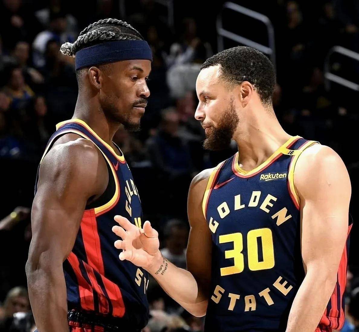 乐鱼体育:勇士队战术调整:科尔计划增加快速反击战术的简单介绍 乐鱼体育:勇士队战术调整:科尔计划增加快速反击战术的简单介绍